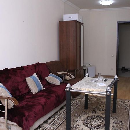 Hotel Hayat Batoumi Extérieur photo