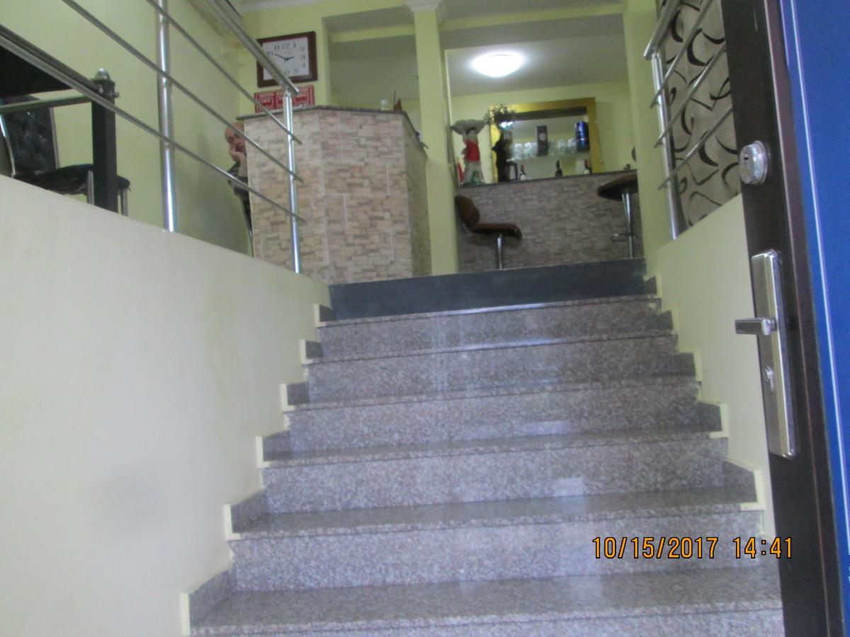 Hotel Hayat Batoumi Extérieur photo