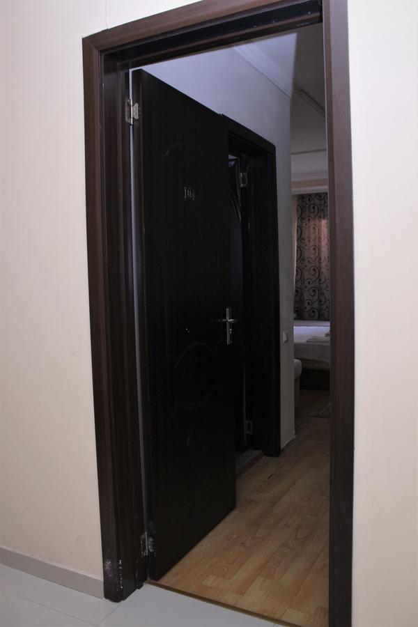 Hotel Hayat Batoumi Extérieur photo